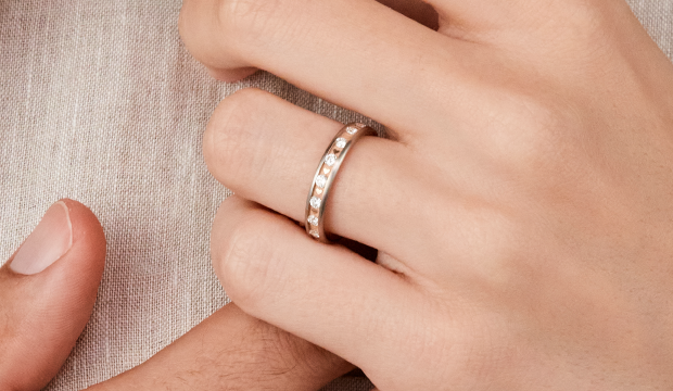 Tofarvede vielsesringe | acredo